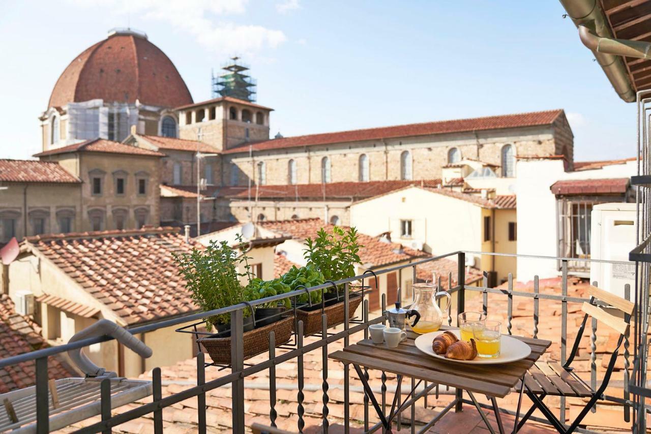 One Of A Kind Near The Duomo W/Balcony Palace Apt Флоренция Экстерьер фото